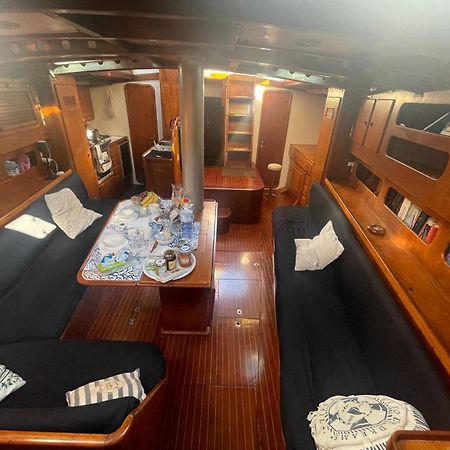 Sailboat B&B On Board Κατάνια Εξωτερικό φωτογραφία