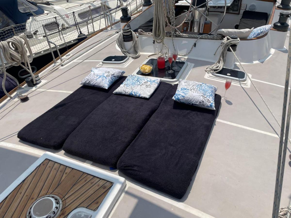 Sailboat B&B On Board Κατάνια Εξωτερικό φωτογραφία
