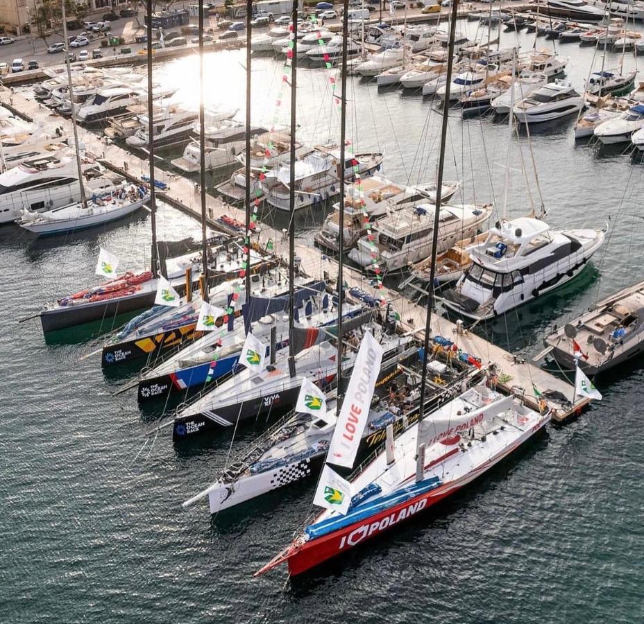 Sailboat B&B On Board Κατάνια Εξωτερικό φωτογραφία