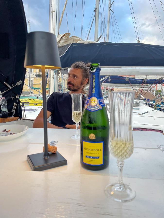 Sailboat B&B On Board Κατάνια Εξωτερικό φωτογραφία