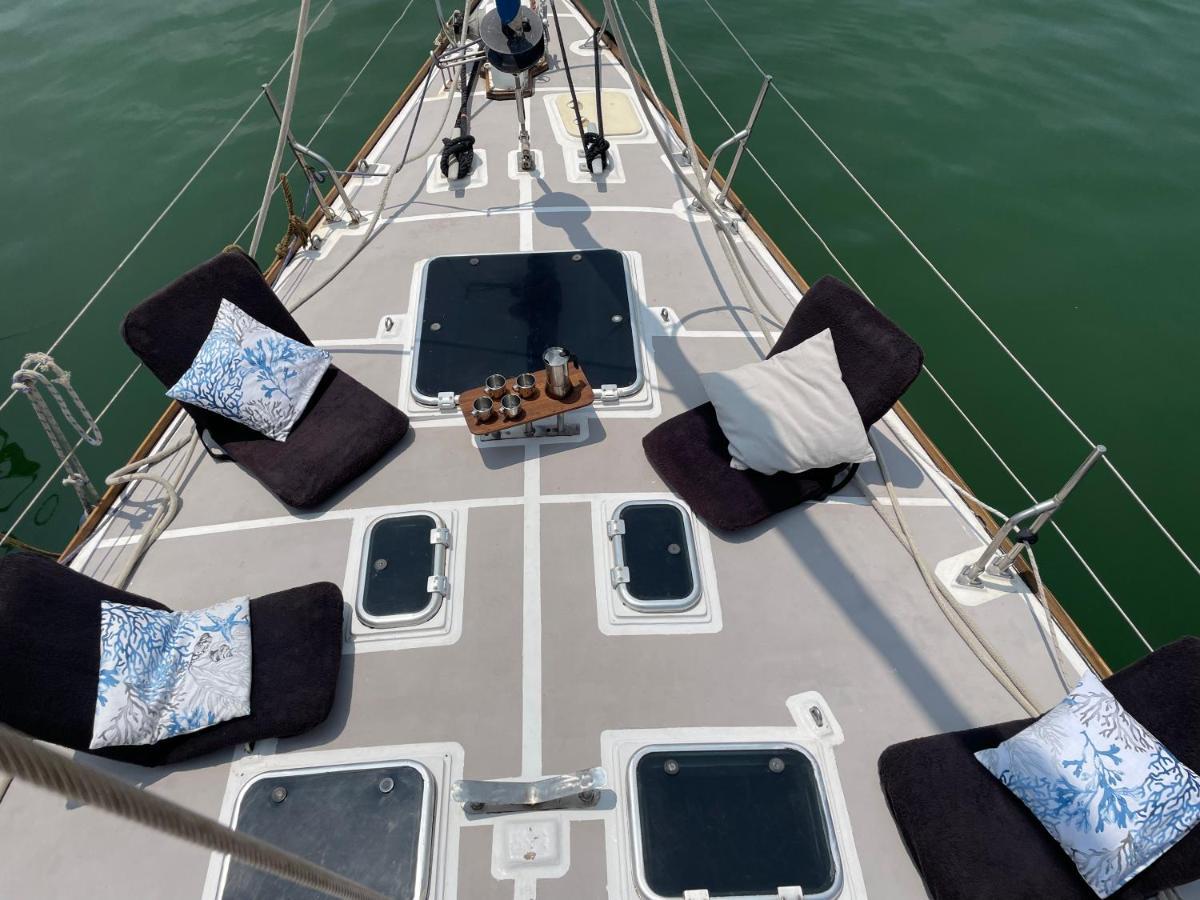 Sailboat B&B On Board Κατάνια Εξωτερικό φωτογραφία