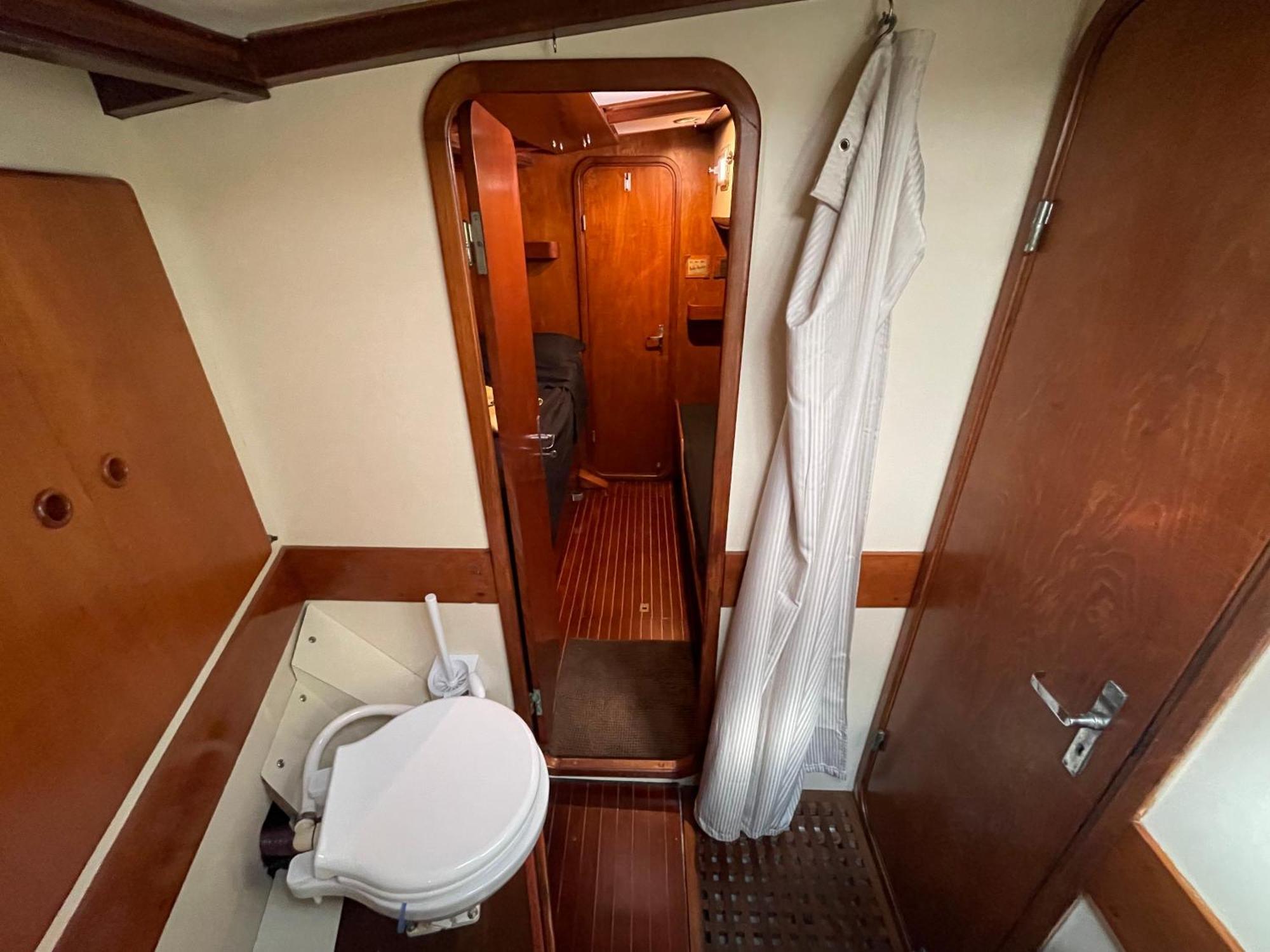 Sailboat B&B On Board Κατάνια Εξωτερικό φωτογραφία