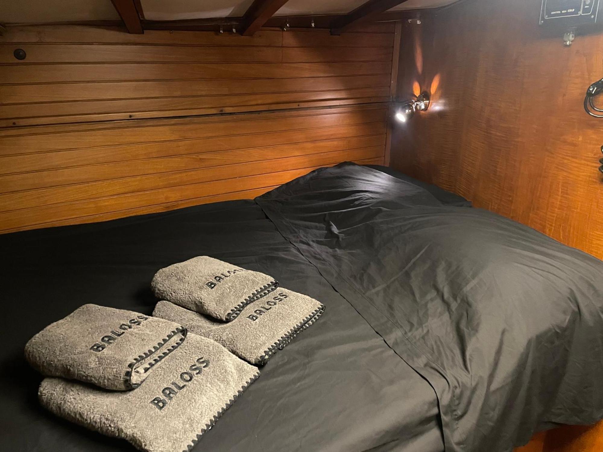 Sailboat B&B On Board Κατάνια Εξωτερικό φωτογραφία