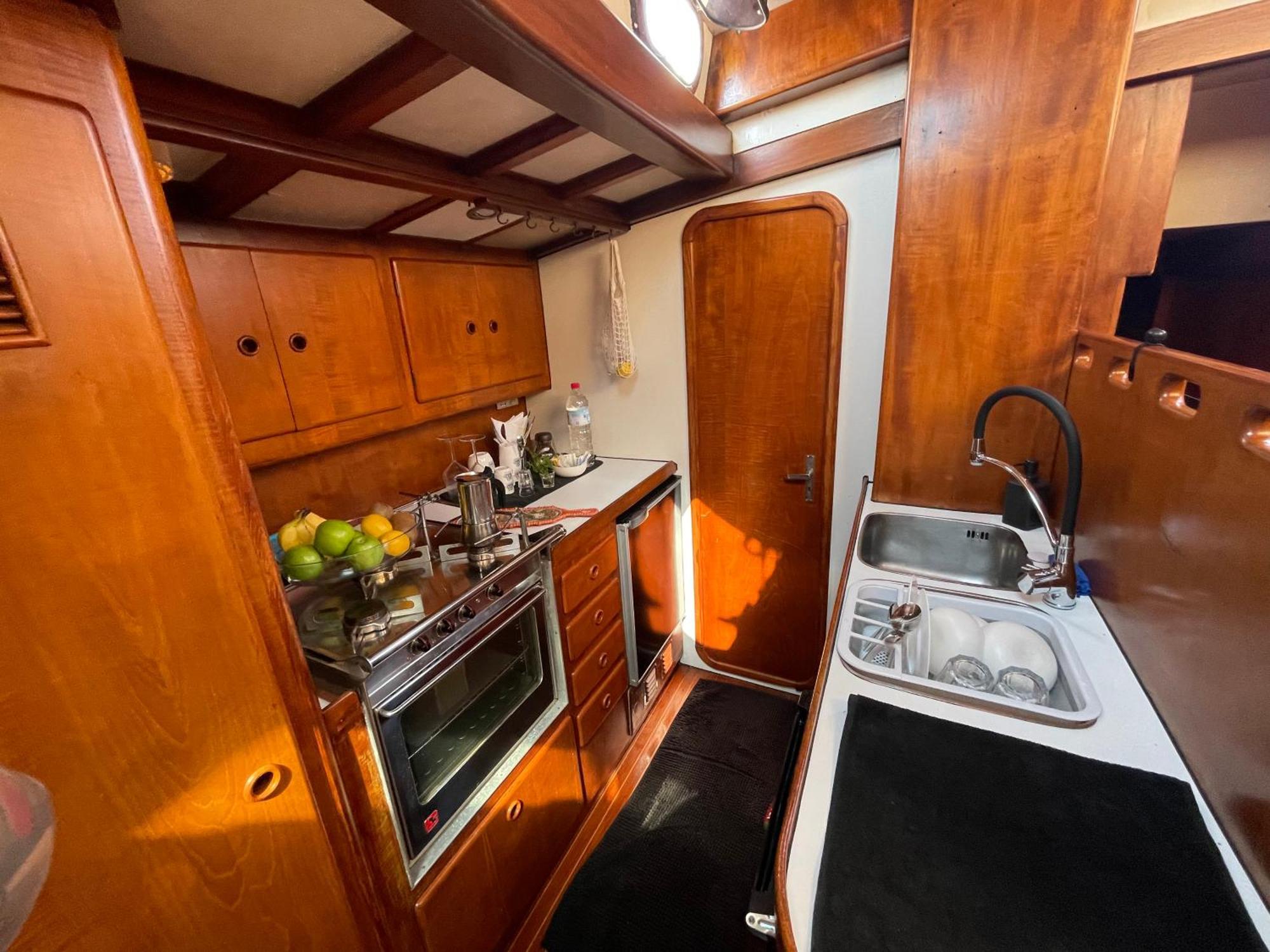 Sailboat B&B On Board Κατάνια Εξωτερικό φωτογραφία